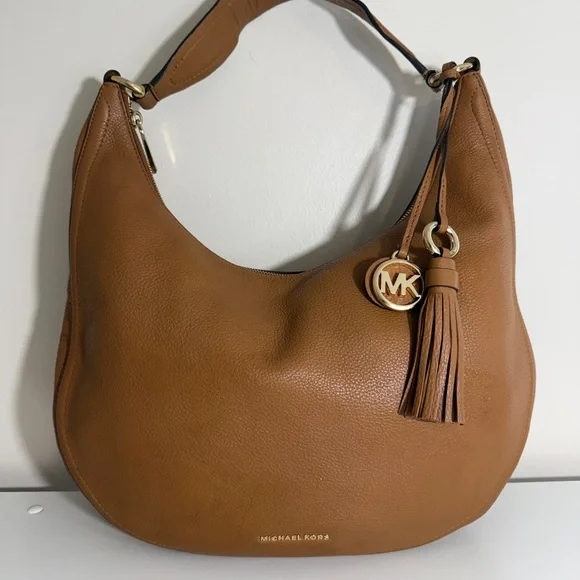 Michael Kors Lydia Hobo Bag - Picture 3 of 9